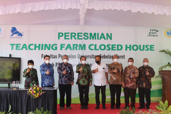 Kolaborasi antara CPI dan UNS melahirkan Teaching Farm Closed House