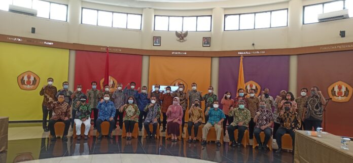Jajaran Pimpinan PT CPI Berfoto Bersama Pimpinan UNPAD