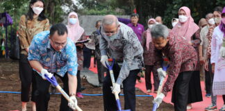 Kerja sama dengan Sekolah Kedokteran Hewan dan Biomedis IPB University (SKHB IPB University) untuk membangun Poultry Health Research Centre, Bogor, Rabu (25/5).