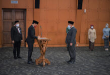 Menteri Pendidikan, Kebudayaan, Riset, dan Teknologi Nadiem Anwar Makarim melantik Prof. Dr. Ir. Akhmad Sodiq, M.Sc.Agr sebagai Rektor Universitas Jenderal Soedirman (Unsoed) Masa Jabatan 2022-2026. Pelantikan bertempat di Auditorium Gedung Kemenristekdikti Jakarta, Rabu (18/5).